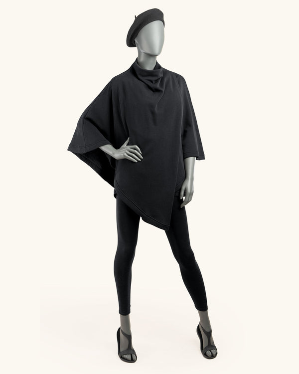 Gender Neutral Black Poncho - Atelier Odenoir  - Geschlechtsneutrale Kleidung Handmade in Berlin - Gender Neutral Clothing Handmade in Berlin