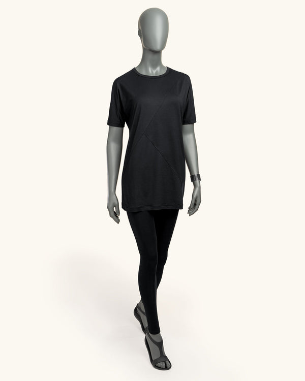 Gender Neutral Black Diago T-Shirt - Atelier Odenoir  - Geschlechtsneutrale Kleidung Handmade in Berlin - Gender Neutral Clothing Handmade in Berlin