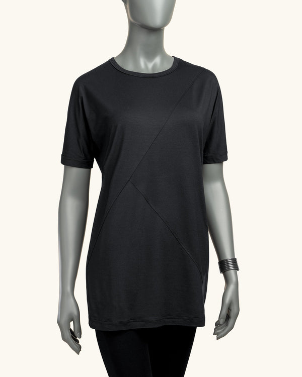 Gender Neutral Black Diago T-Shirt - Atelier Odenoir  - Geschlechtsneutrale Kleidung Handmade in Berlin - Gender Neutral Clothing Handmade in Berlin