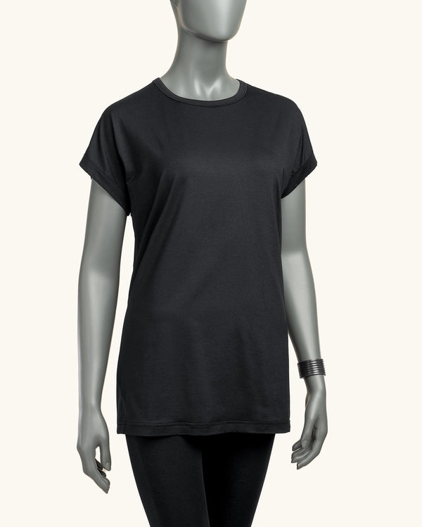 Gender Neutral Roll Up Sleeve Black T-Shirt - Atelier Odenoir  - Geschlechtsneutrale Kleidung Handmade in Berlin - Gender Neutral Clothing Handmade in Berlin