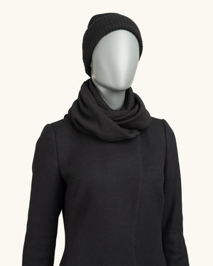 Simply Scarf LOOP Pure Black - Atelier Odenoir  - Geschlechtsneutrale Kleidung Handmade in Berlin - Gender Neutral Clothing Handmade in Berlin