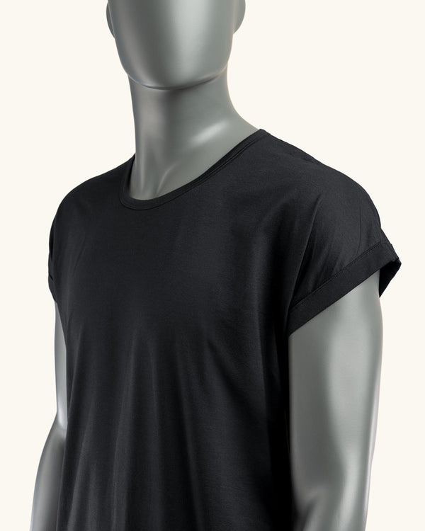 Gender Neutral Roll Up Sleeve Black T-Shirt - Atelier Odenoir  - Geschlechtsneutrale Kleidung Handmade in Berlin - Gender Neutral Clothing Handmade in Berlin