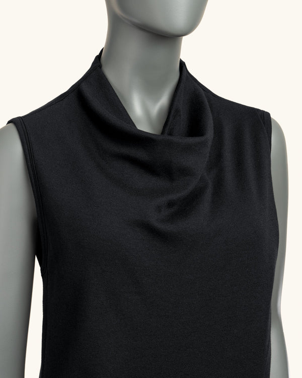 Non Binary Black Top - Atelier Odenoir  - Geschlechtsneutrale Kleidung Handmade in Berlin - Gender Neutral Clothing Handmade in Berlin