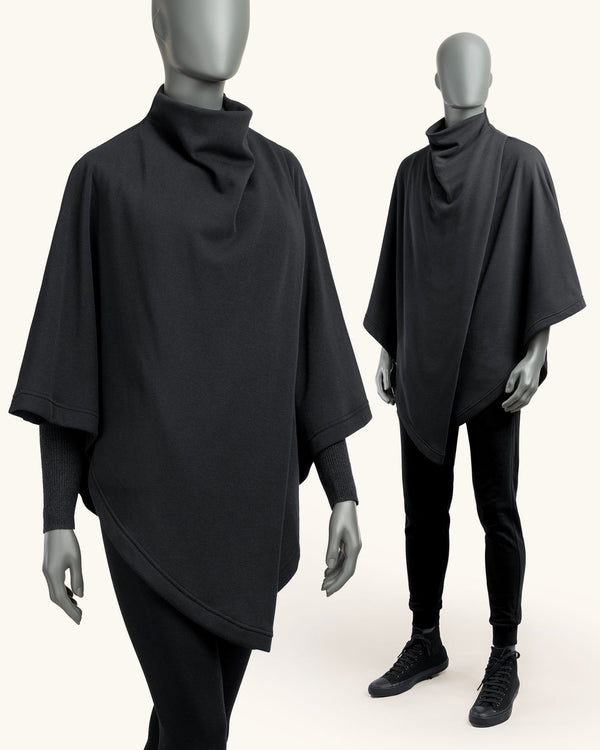 Gender Neutral Black Poncho - Atelier Odenoir  - Geschlechtsneutrale Kleidung Handmade in Berlin - Gender Neutral Clothing Handmade in Berlin